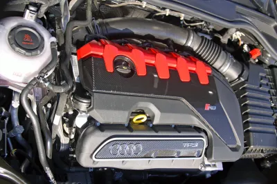 TT RS